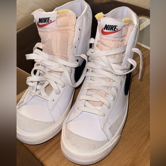 Nike blazer ‘77 size women’s 9 - Picture 3 of 4